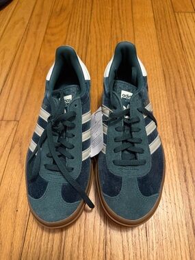BRAND NEW Adidas Gazelle